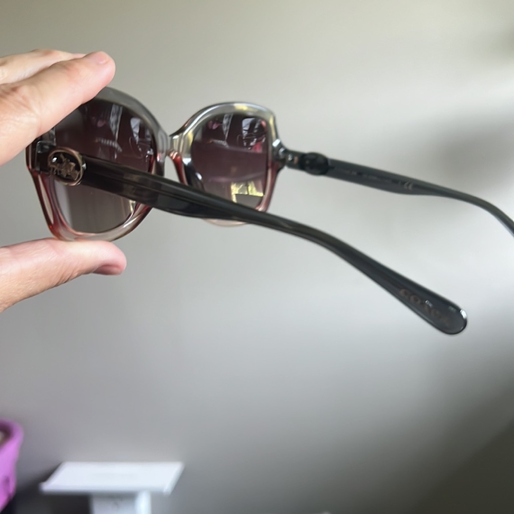 Coach sunglasses - Picture 4 of 5
